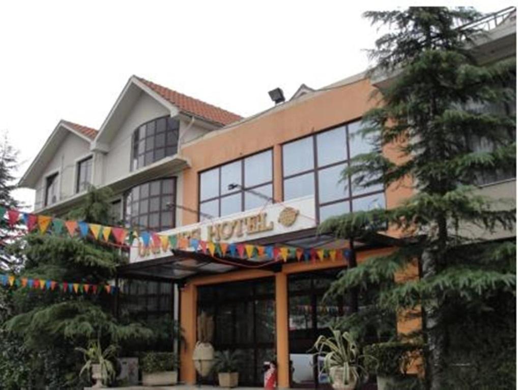 Univers Resort Elbasan Exterior photo